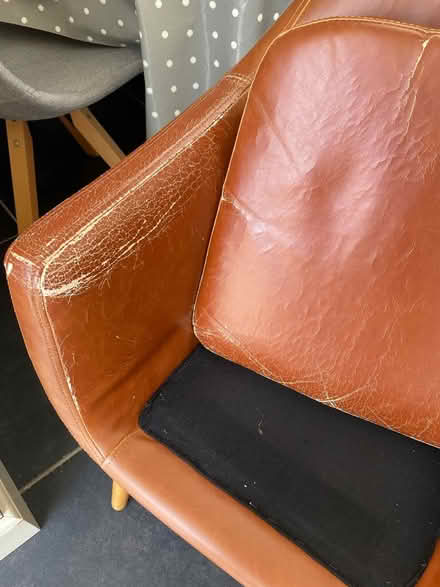 Photo of free Real leather chair (Waterlooville) #4