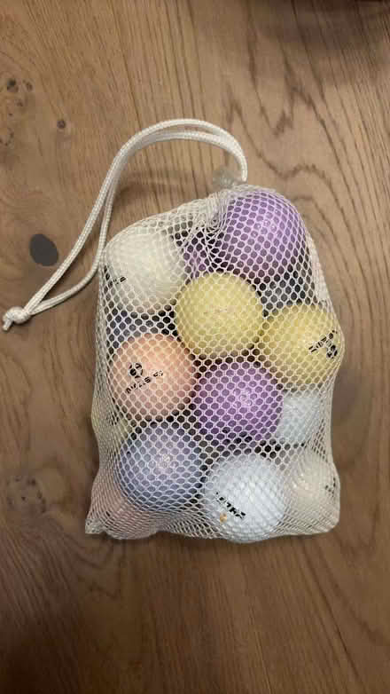 Photo of free A bag of golf balls (17pcs) (Benson OX10) #1