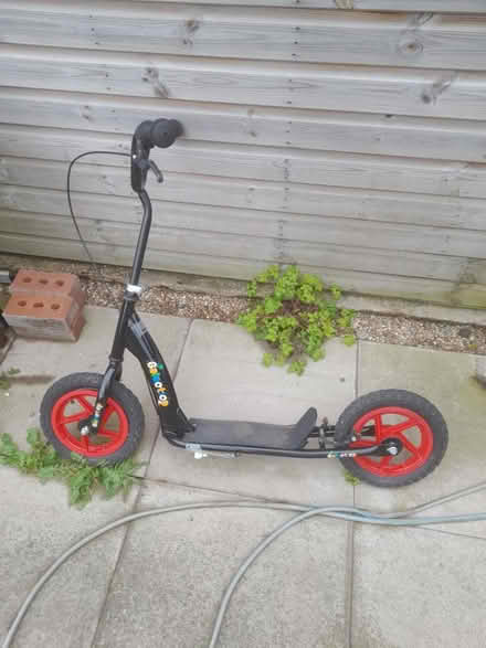 Photo of free Kids scooter (Cv129ez) #1