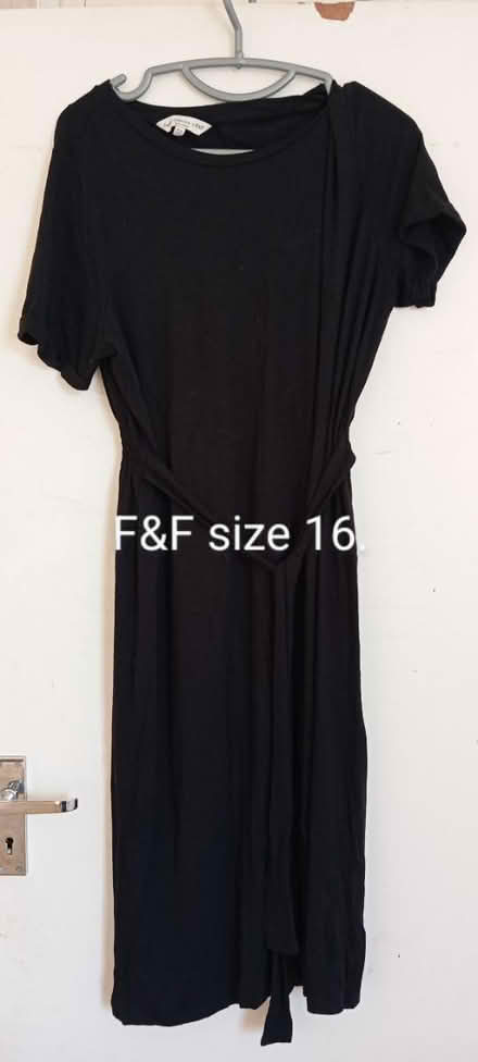 Photo of free Various clothes (Woolwich SE18) #2