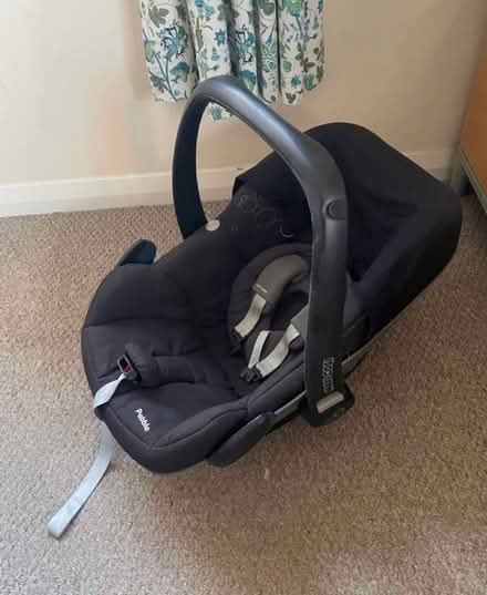 Photo of free Infant car seat (TN4) #1