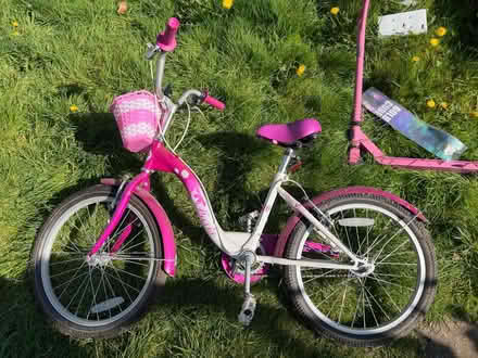 Photo of free 12” Pink Childrens Bike (Frecheville S12) #1
