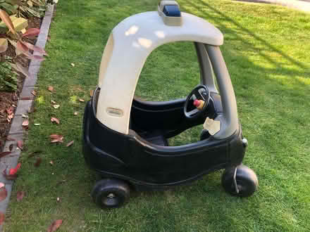 Photo of free Little Tikes Cozy Coupe Patrol Car Ride-On Buggy Toy (Twyford RG10) #2