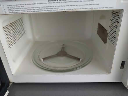 Photo of free Microwave Oven (Ealing Pitshanger W5) #4
