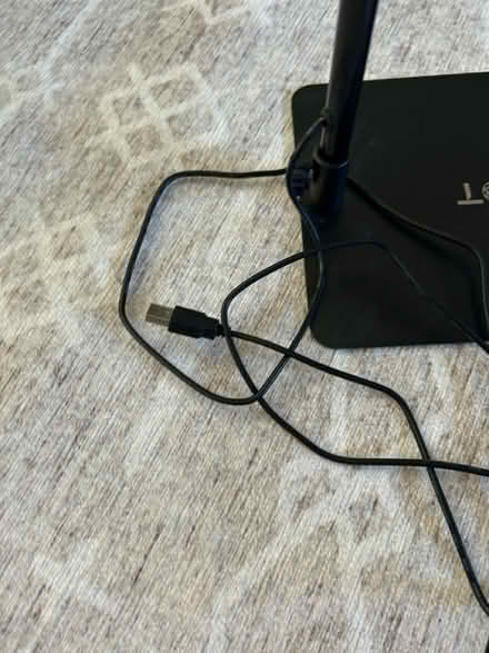 Photo of free Powerful magnifying lamp (Battersea SW11) #2
