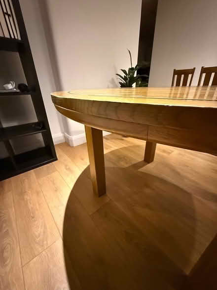 Photo of free Extendable oak table & 4 chairs (East Croydon) #2