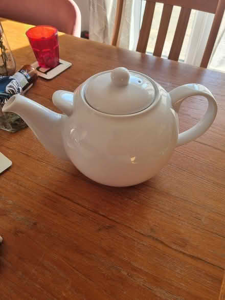 Photo of free Large white teapot (Canterbury) #1