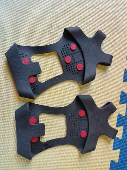 Photo of free Shoe covers for walking on ice (SS16) #1