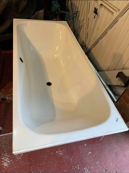 Photo of free Bath and shower enclosure (Rayleigh SS6) #1