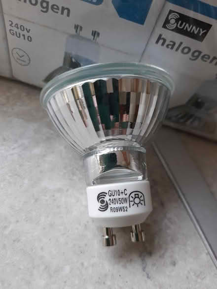 Photo of free Halogen bulbs (St. Albans) #3