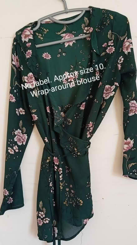 Photo of free Various clothes (Woolwich SE18) #4