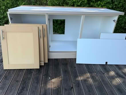 Photo of free Base cabinet units with work top (Denby DE5) #2