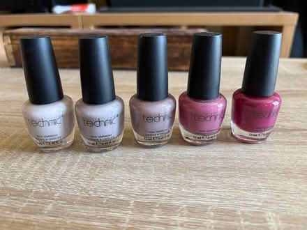 Photo of free 5 bottles of nail varnish (Cherry Hinton CB1) #1