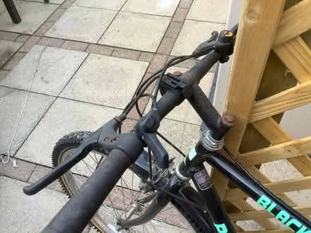 Photo of free Man’s bike (Neath Hill MK14) #3