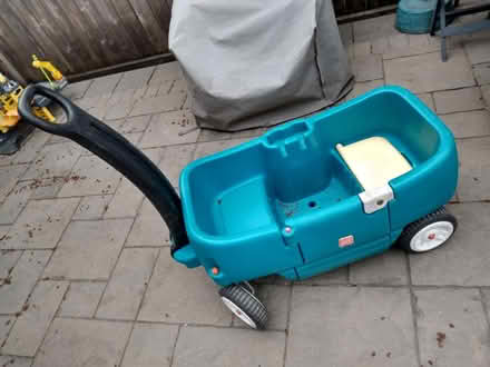 Photo of free Wagon 2 child seats by Step 2 (Near Baseline Rd. & Clyde Ave.) #1