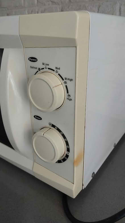 Photo of free Microwave Oven (Ealing Pitshanger W5) #3
