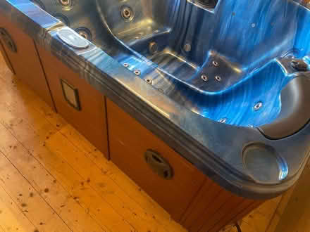 Photo of free Hot Tub with full top cover (EN9) #3