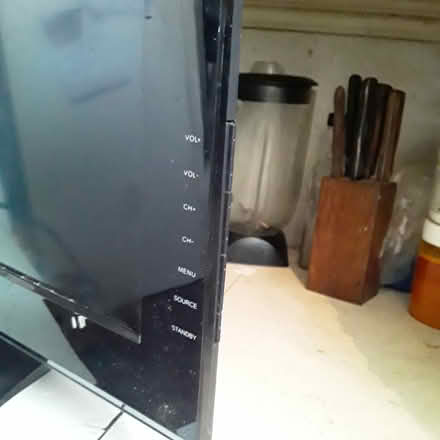 Photo of free Rca 32inch led TV working (Westboro, 262 Duncairn Ave.) #4