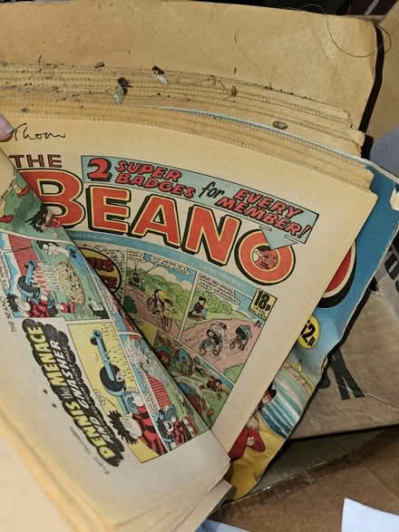 Photo of free 1980s beanos (GL4) #2