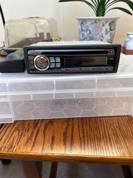 Photo of free Car radio/CD player (Kendal LA9) #1