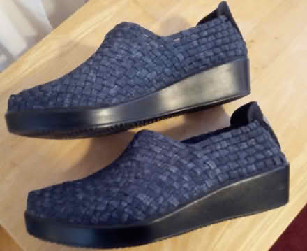 Photo of free blue Bernie Mev shoes, 9.5 (Britannia) #3