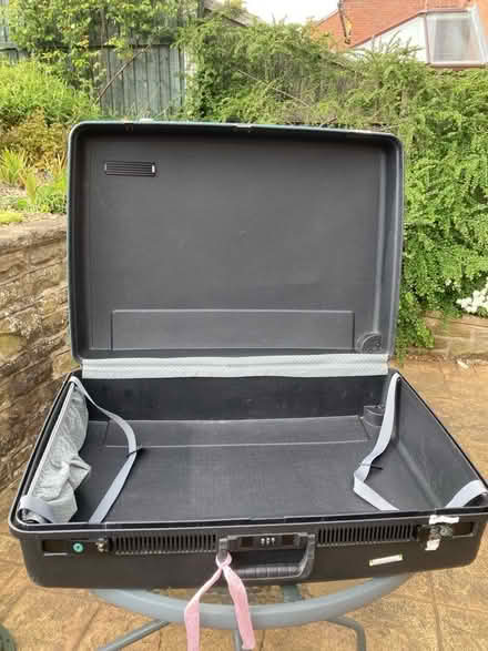 Photo of free Delsey hard suitcase (Chesterfield S40) #4