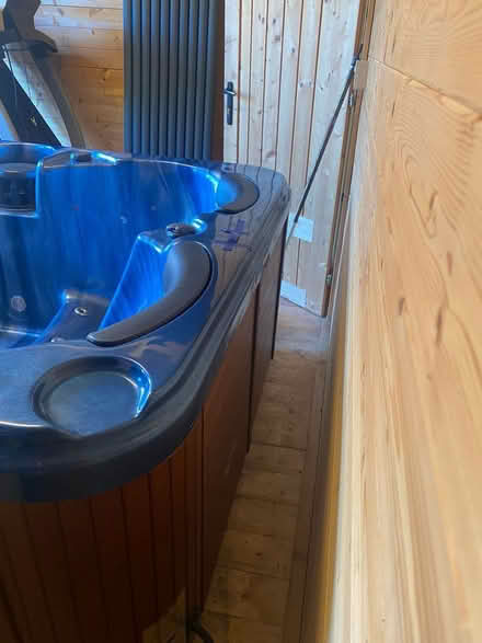 Photo of free Hot Tub with full top cover (EN9) #2