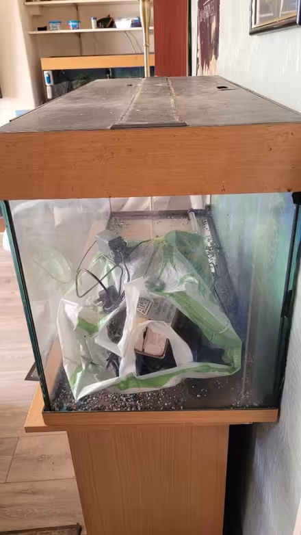 Photo of free 180ltr fish tank (Adlington PR7) #2