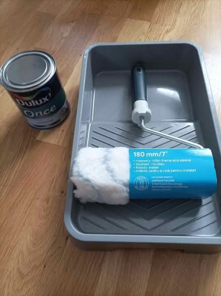 Photo of free Roller Set Gloss Paint (Rochford SS4) #1
