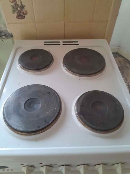 Photo of free Electric cooker/oven/grill (Kendal LA9) #3