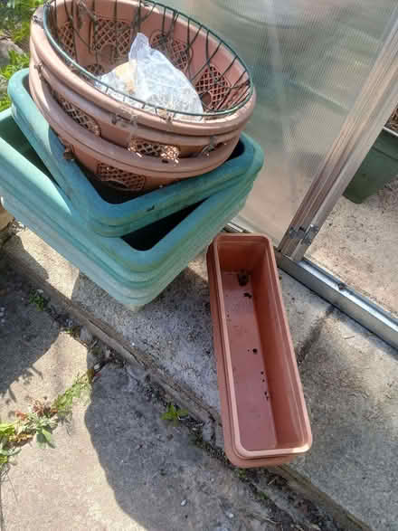 Photo of free 7 Garden planters, 5 troughs & 5 hanging baskets (Roseworth TS19) #3