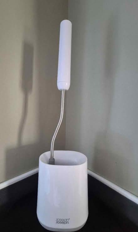 Photo of free Joseph Joseph Toilet Brush (DE3) #2