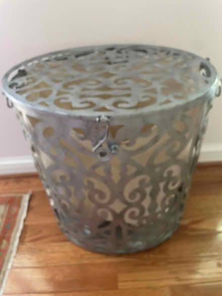 Photo of free Decorative hamper (Mclean (off Kirby Rd)) #1