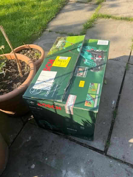 Photo of free Large cardboard box (Didsbury M20) #2