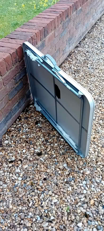 Photo of free Camping Table (Oaklands nr Welwyn AL6) #2