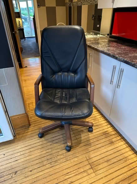 Photo of free Swivel chair (ME4) #1
