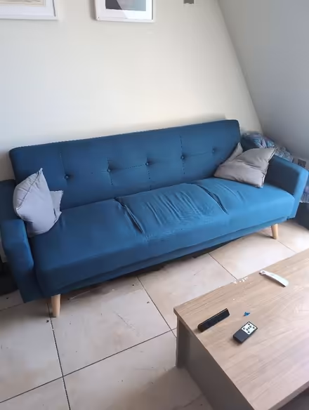 Photo of free Blue sofa (Ealing W5) #1