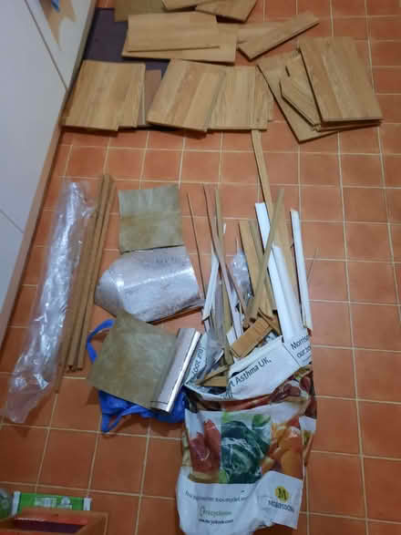 Photo of free Left Over Pieces From Laminated Flooring (Allerton BD15) #4