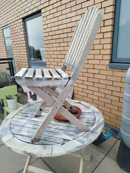 Photo of free 3 Painted Garden chairs (Crystal Palace SE19) #1