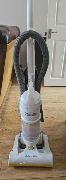 Photo of free Zanussi Vacuum (Woodley RG5) #1
