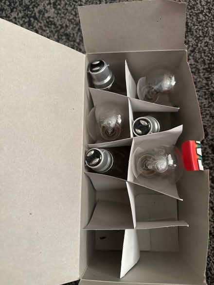 Photo of free Halogen light bulbs (Spondon Derby) #2