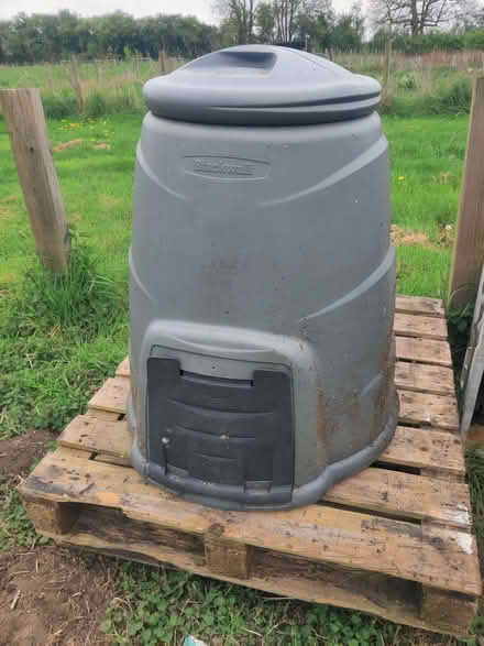 Photo of free Compost bin (West Farleigh ME15) #1