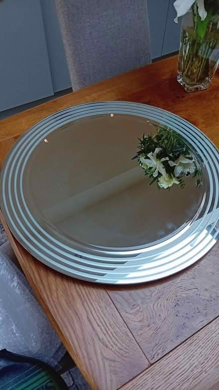 Photo of free circular wall mirror (Henley RG9) #2