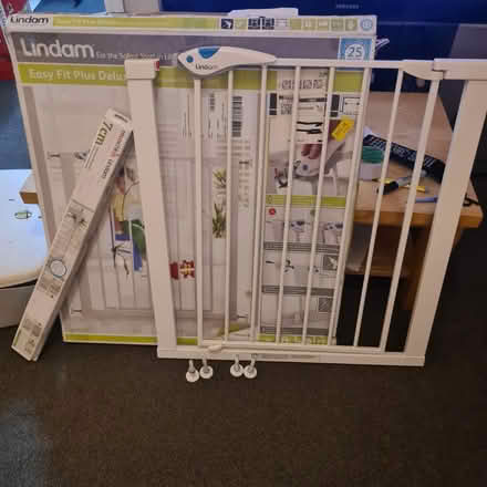 Photo of free Lindam Easy Fit Gate & EXTENSION (TW7) #1