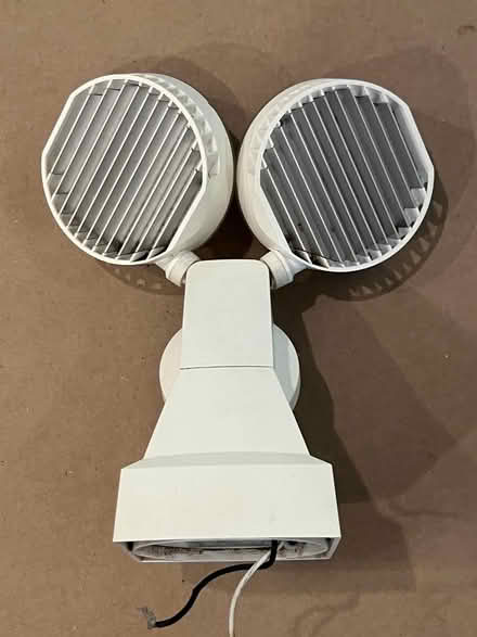 Photo of free motion light (Tenleytown) #2