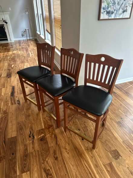 Photo of free bar chairs (Damascus - Goshen Oaks) #2