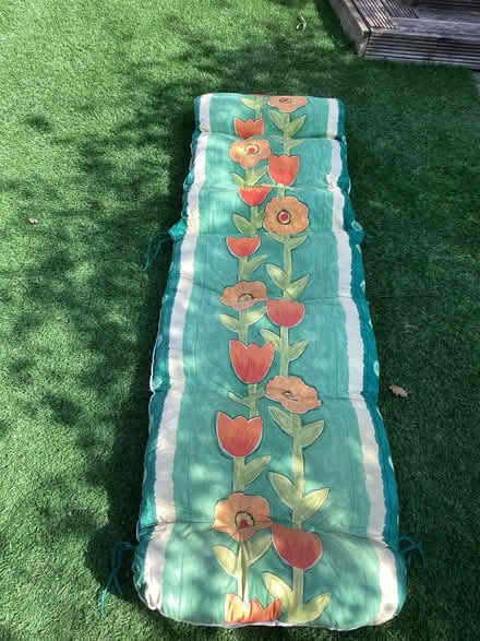 Photo of free Cushion for garden chair (Didcot, OX11) #1