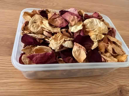 Photo of free Flower petal confetti (Arnos Vale BS4) #2