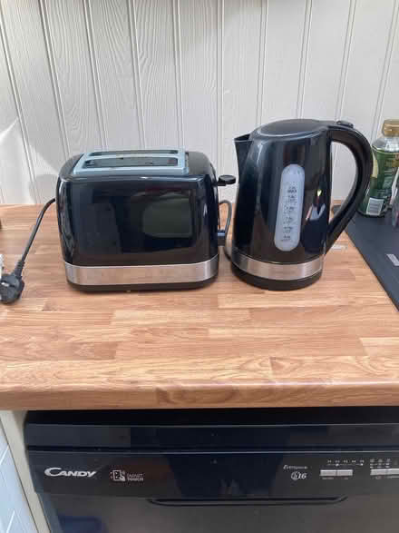 Photo of free Black kettle and toaster (Horsham) #1