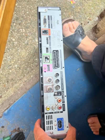 Photo of free Old Sky +HD tv (Hanworth Park TW13) #2